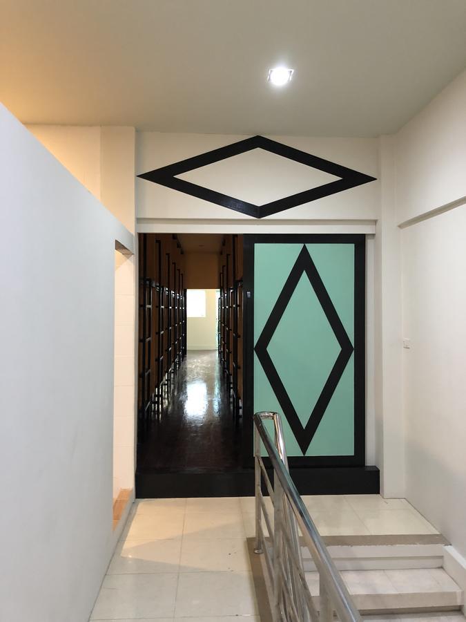 H2B Hostel Phuket Ngoại thất bức ảnh